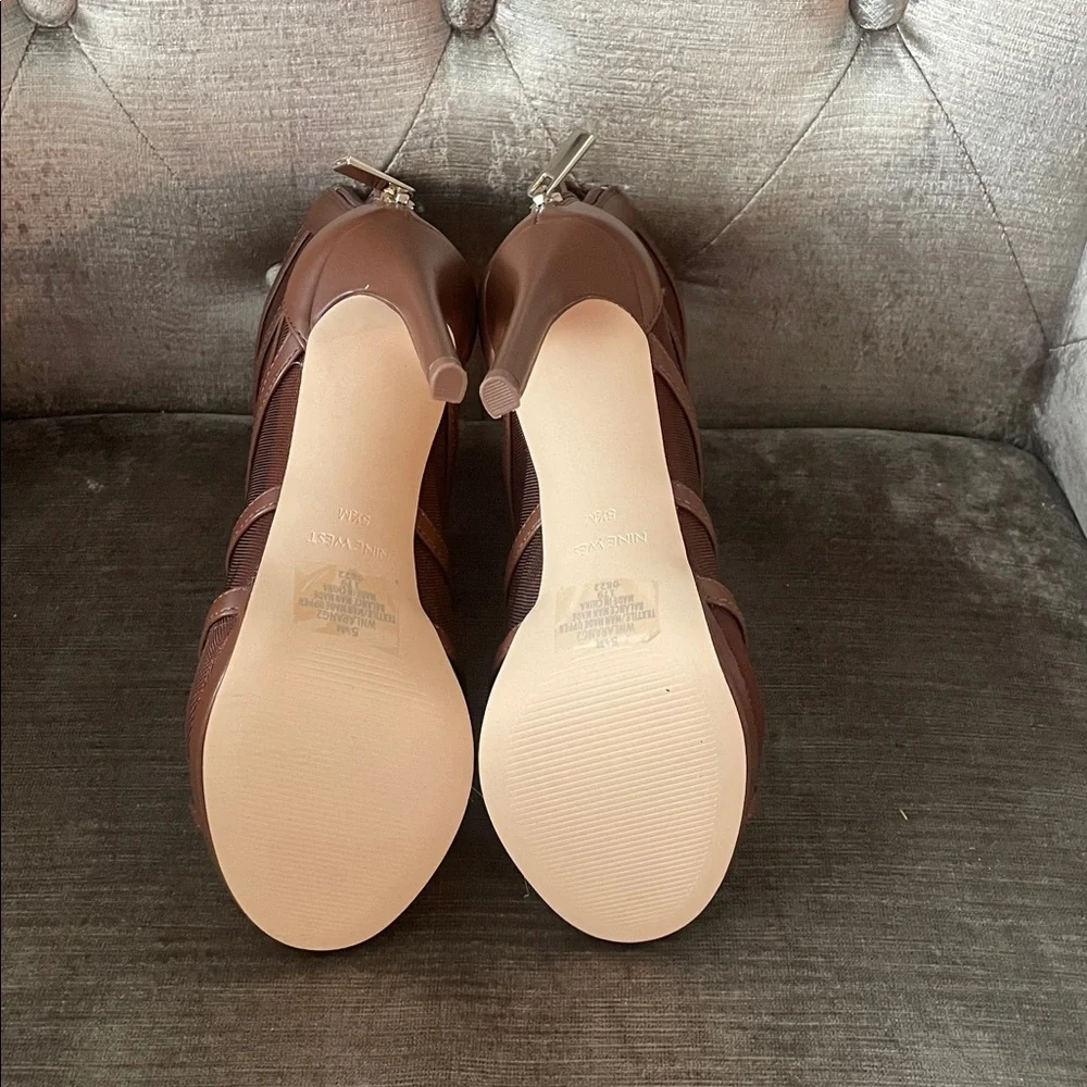 Nine West Women's Larang Peep Toe Stiletto Dress Booties Size 5.5 Cognac brown